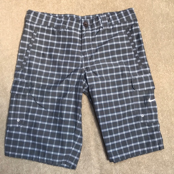 Boys Nike youth medium 10-12 gray plaid shorts - Picture 1 of 2